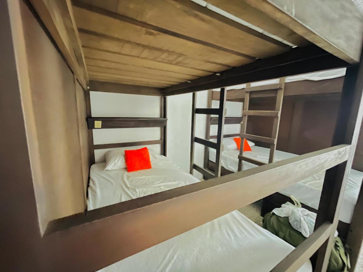 Los Muertos Hostal Пуерто-Вальярта Екстер'єр фото